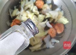 海带白菜炖丸子的做法图解9