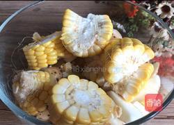 山药玉米脊骨汤的做法图解5