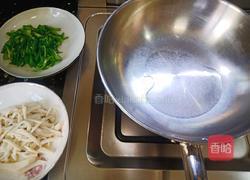 杏鲍菇肉沫炒辣椒的做法图解4