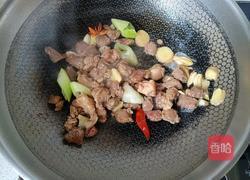 土豆胡萝卜炖牛肉的做法图解8