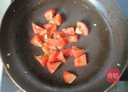 西红柿鸡蛋尖椒汤面的做法图解6