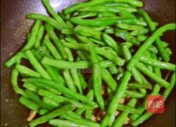 四季豆炒肉的做法图解5