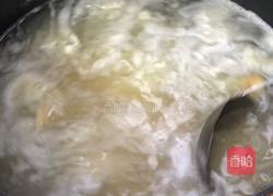 枸杞银耳粥的做法图解3