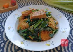 豆腐炒韭菜的做法图解10