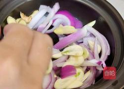 砂锅焗草鱼的做法图解4