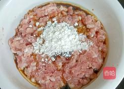 猪肉玉米煎饺的做法图解2