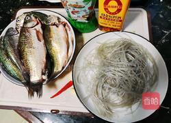 鲫鱼粉丝煲的做法图解1