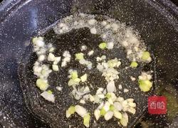 白菜豆腐粉丝煲的做法图解3