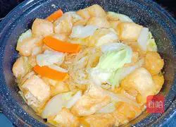 Illustration of how to make cabbage, tofu and vermicelli stew 7