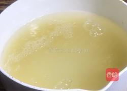 黑木耳小米粥的做法图解2