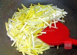 蒜黄炒鱿鱼须的做法图解8