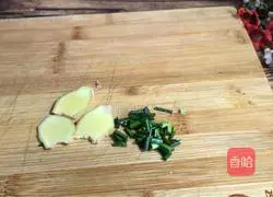 Illustration of ginseng stewed mutton 3