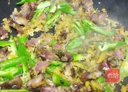 腌菜腊鸭腿的做法图解8