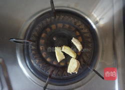 啤酒柠檬草虾的做法图解1