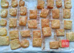 Illustration of how to make potato hash browns 9