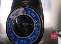 胡萝卜玉米排骨汤的做法图解6