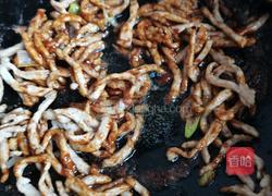 白菜帮蒜黄炒肉丝的做法图解12