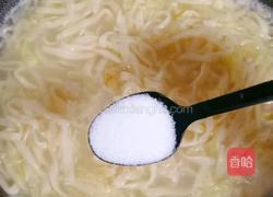白菜热汤面条的做法图解16