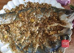蒜香烤鲈鱼的做法图解8