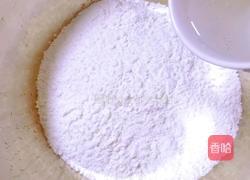 韭菜玉米猪肉馅饺子的做法图解2