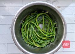 猪肉豆角馅包子的做法图解9