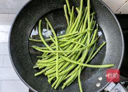 猪肉豆角馅包子的做法图解8