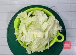冻豆腐炖白菜的做法图解2