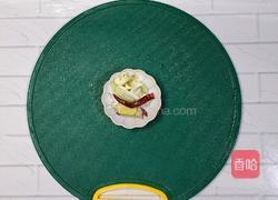 冻豆腐炖白菜的做法图解1