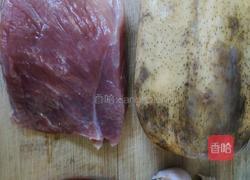 肉炒藕片的做法图解1