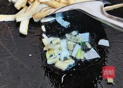 蒜黄炒豆腐的做法图解6