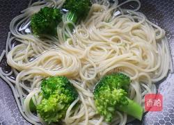 番茄烩肉酱意面的做法图解6