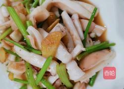 芹菜炒尤鱼的做法图解5