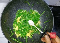 蒜苗炒鸡蛋的做法图解14