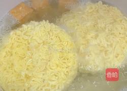 鸡蛋泡面的做法图解7
