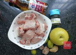 雪梨橄榄排骨汤的做法图解1