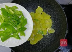 青椒土豆片的做法图解12