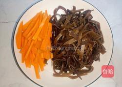 腩肉炒三丝的做法图解2