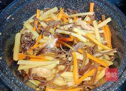 腩肉炒三丝的做法图解10