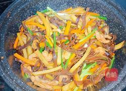 腩肉炒三丝的做法图解13