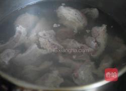 牛腩炖萝卜的做法图解4