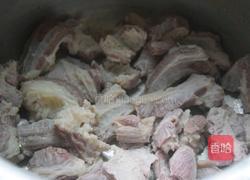 牛腩炖萝卜的做法图解5