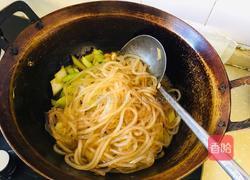 猪肉粉条烩菜的做法图解11