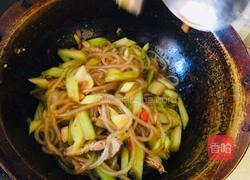 猪肉粉条烩菜的做法图解12