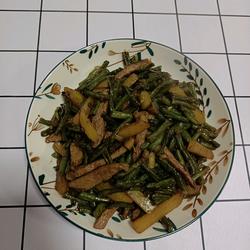 豇豆土豆条炒肉的做法[图]