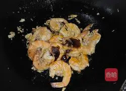 Illustration of how to make plate-licking garlic-flavored fried shrimps 7