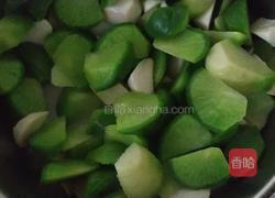 萝卜菌菇煲的做法图解7