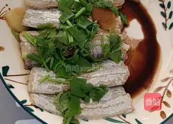 Illustration of steamed hairtail fat-reducing meal 11