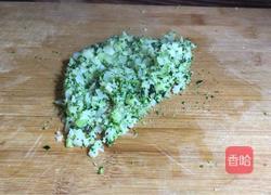 西兰花小饼的做法图解3