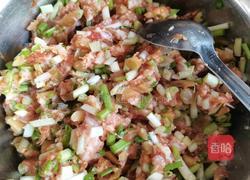 猪肉香葱榨菜锅盔的做法图解7