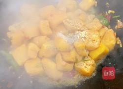 豆泡炒韭菜的做法图解8